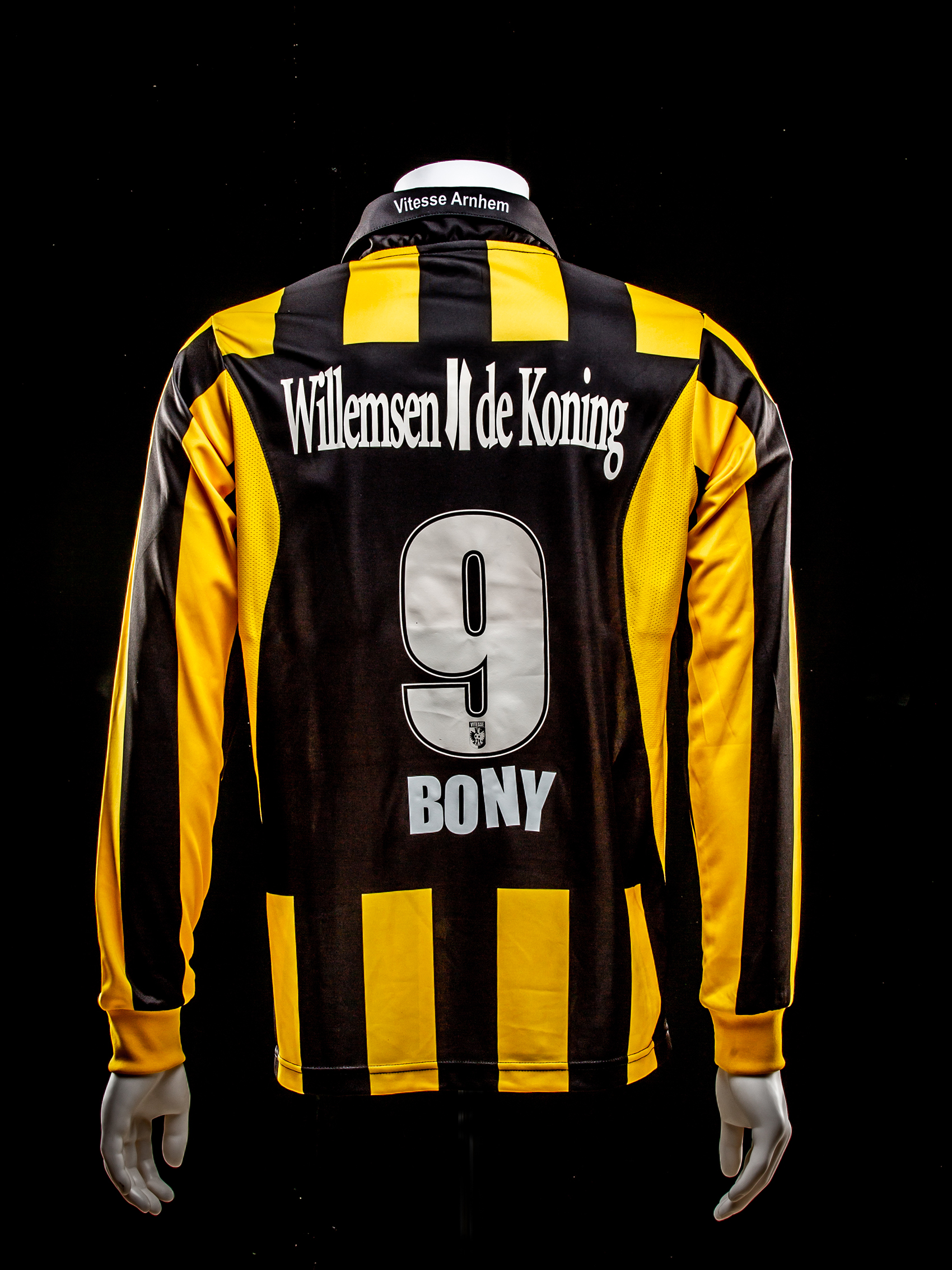 #9 Wilfried Bony 2010-2011