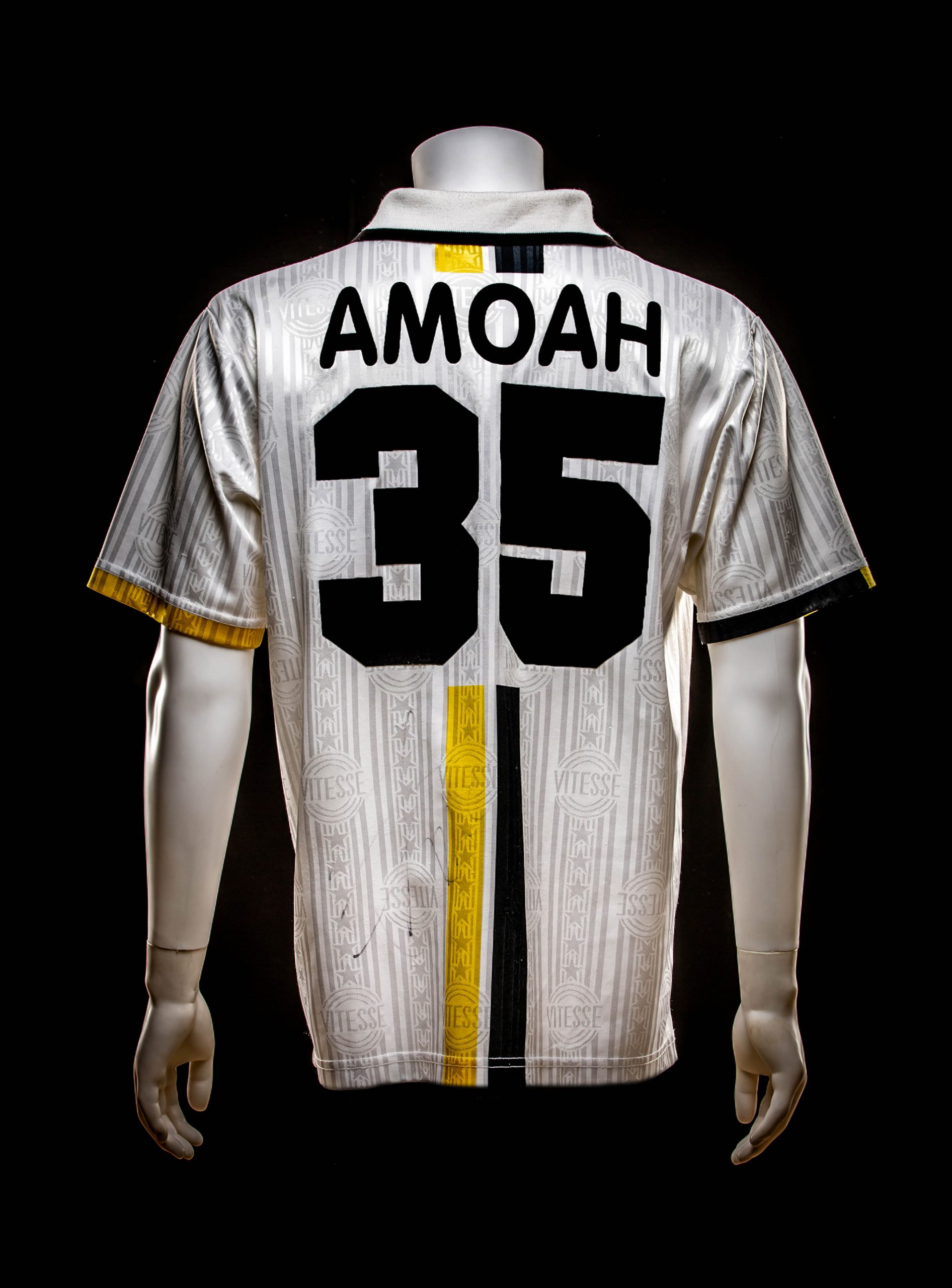 #35 Matthew Amoah Europees tegen AEK Athene