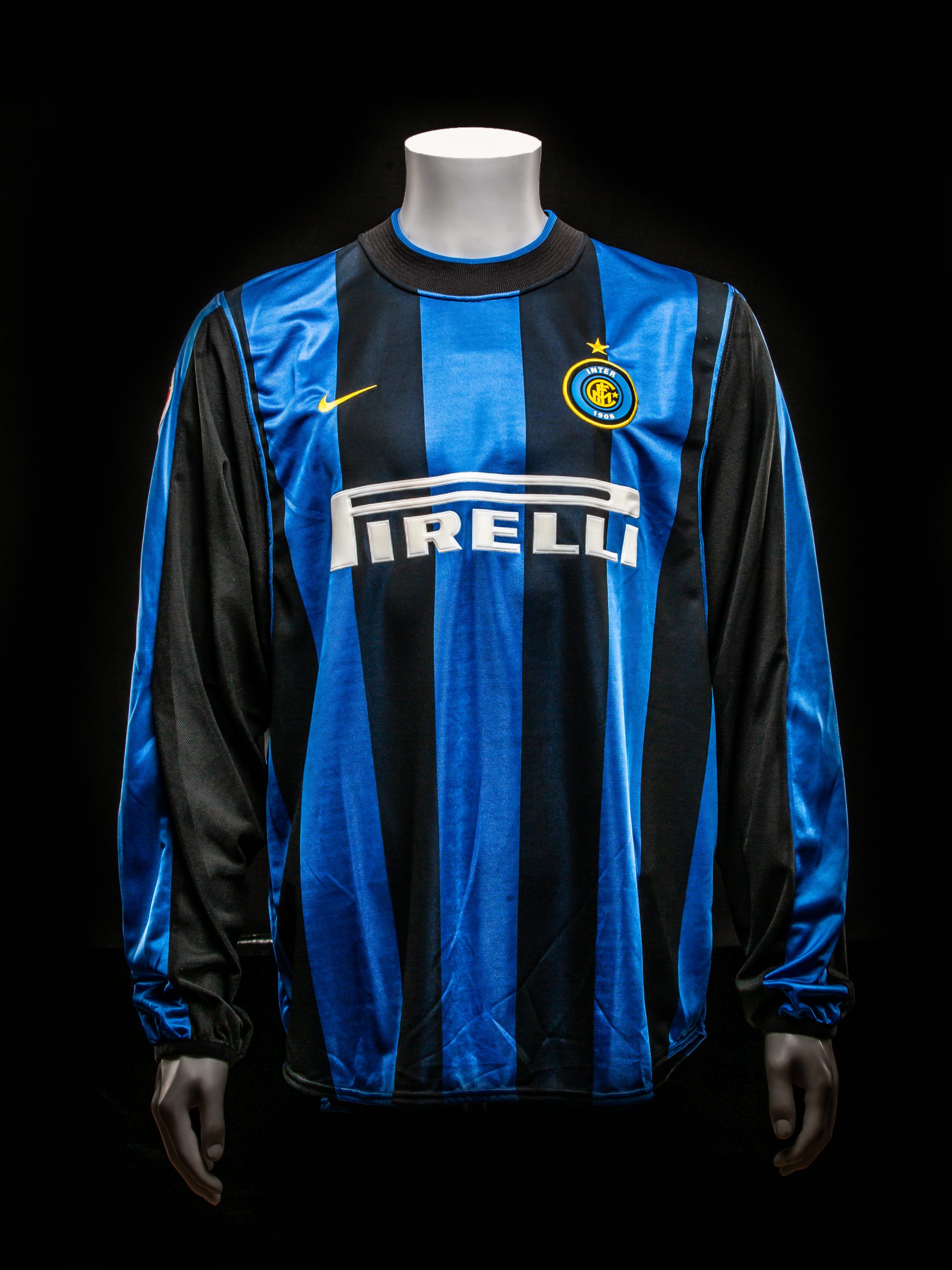 Inter Milan UEFA Cup 2000-2001